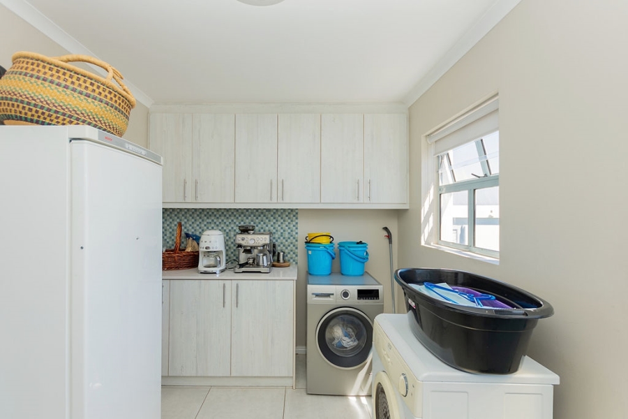 3 Bedroom Property for Sale in Blue Lagoon Western Cape